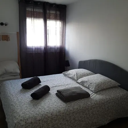 Apartment Reims Clemenceau, Confort 6 Personnes *