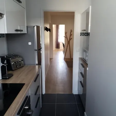 Apartment Reims Clemenceau, Confort 6 Personnes Reims